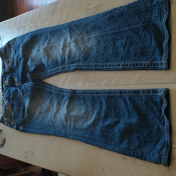 31 x 34 Miss Me Jeans - Picture 2 of 11